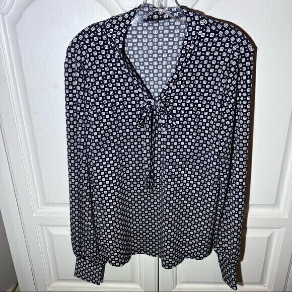 Adrianna Papell Tops - Adrianna Papell Women's Long Sleeve Blouse, Top, Shirt Size M Black with Prints‎